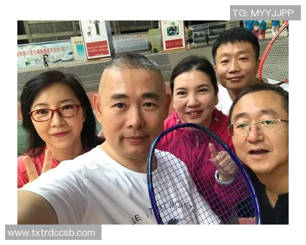 实时新闻深圳羽毛球队的战术掌控与失误分析探讨